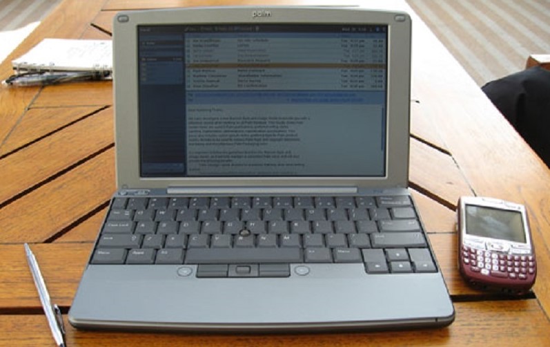 palm_foleo.jpg palm_foleo.jpg