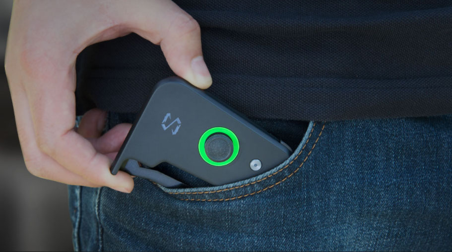 Xiaomi-Black-Shark-gaming-smartphone-5.jpg Xiaomi-Black-Shark-gaming-smartphone-5.jpg