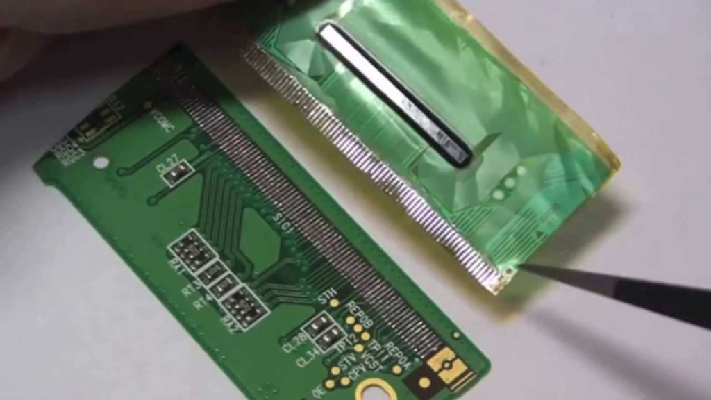 отошел шлейф от тачскрина Рис 3.5.jpg